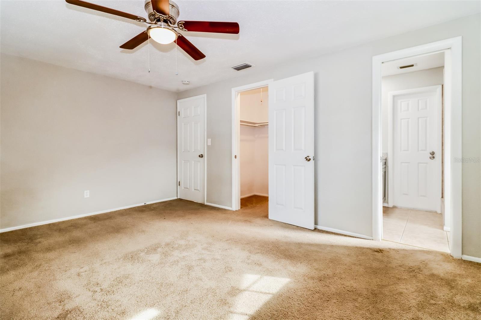 1370 LEONA DR, LARGO, FL, 33770