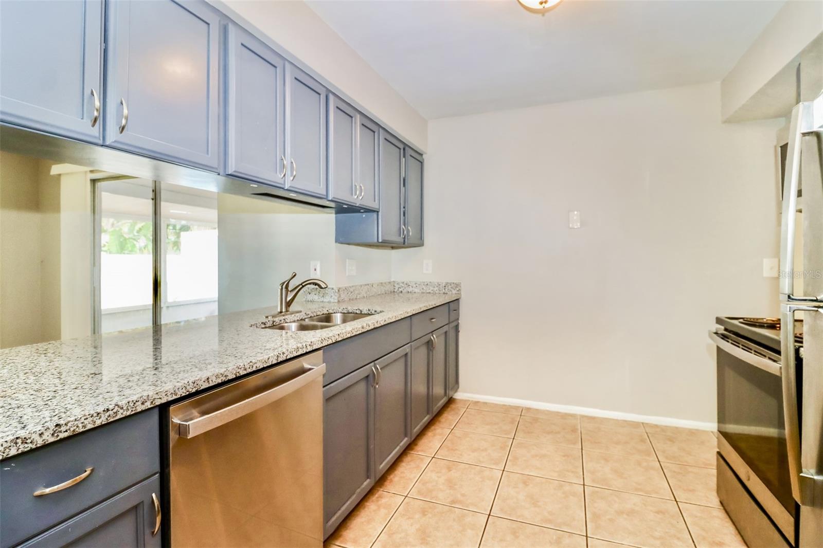 1370 LEONA DR, LARGO, FL, 33770