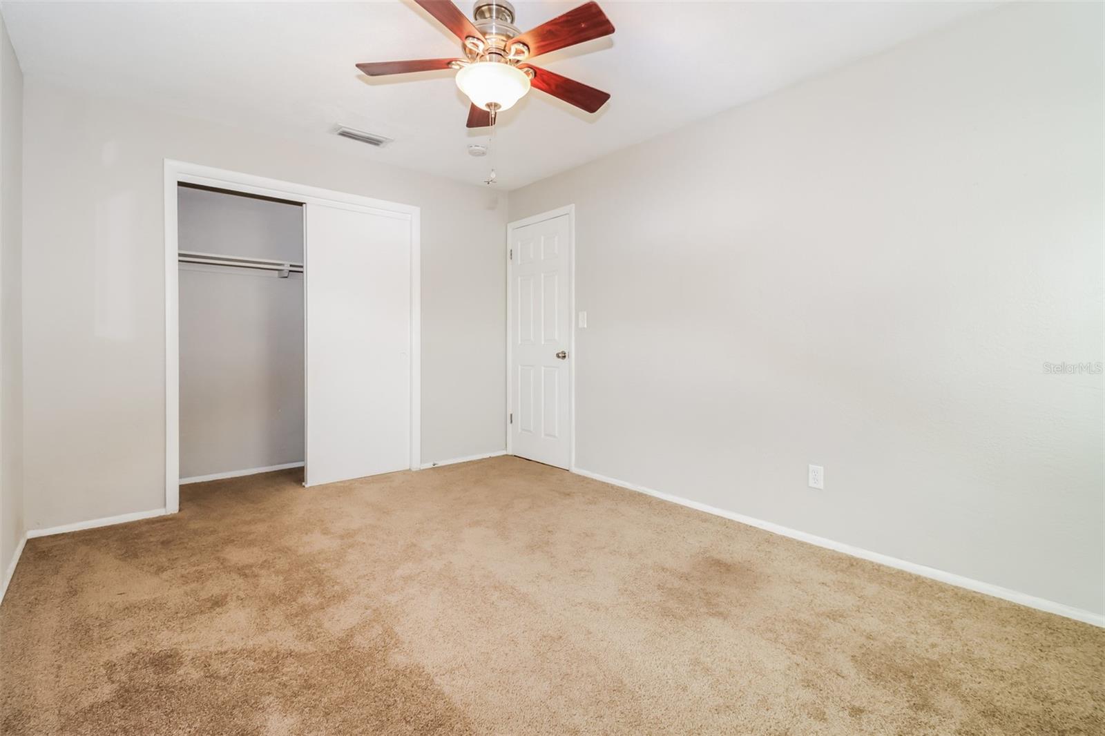 1370 LEONA DR, LARGO, FL, 33770