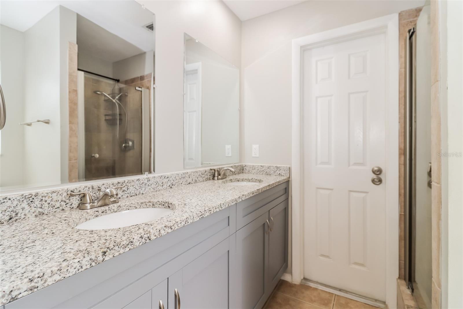 1370 LEONA DR, LARGO, FL, 33770