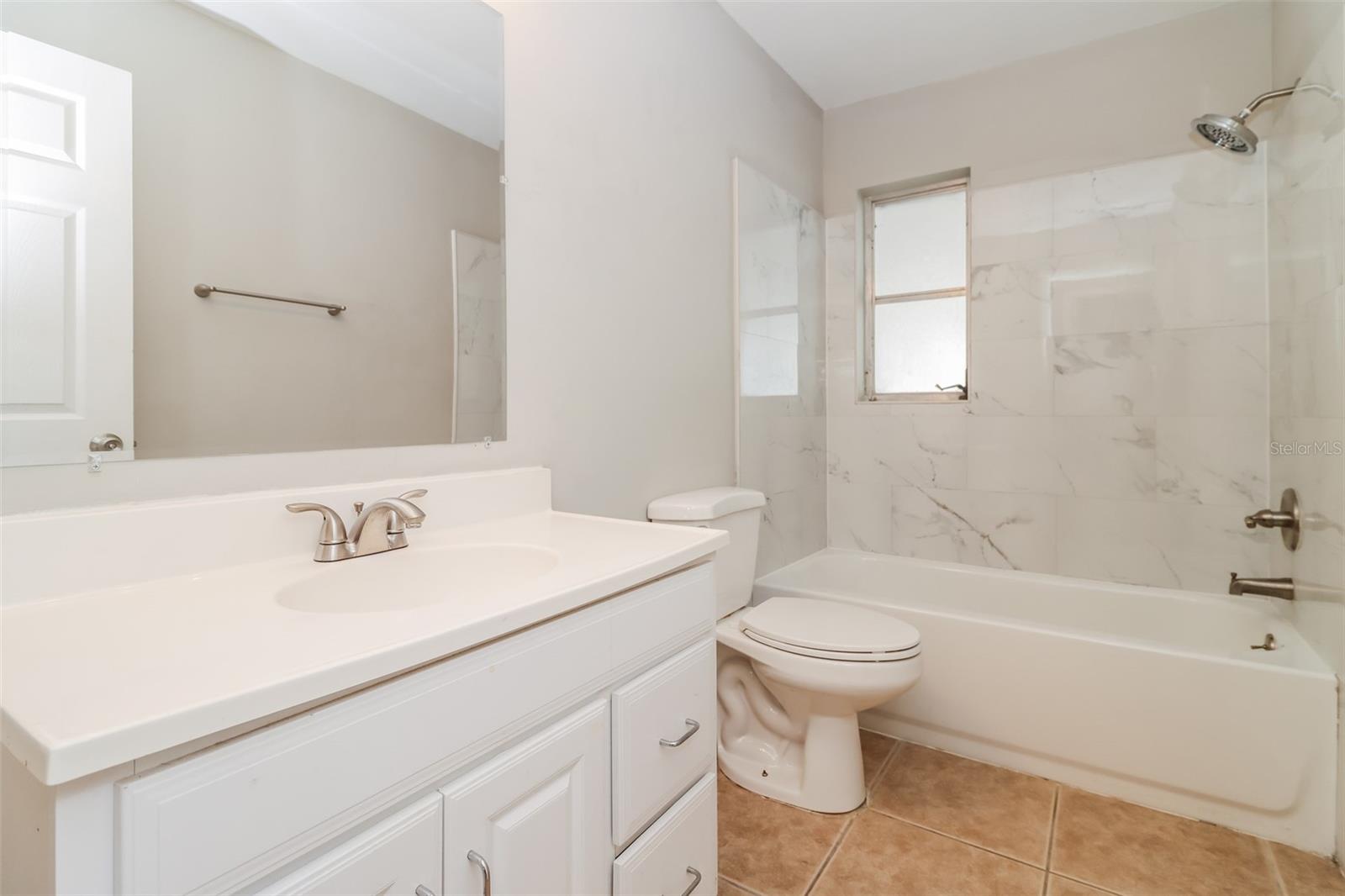 1370 LEONA DR, LARGO, FL, 33770