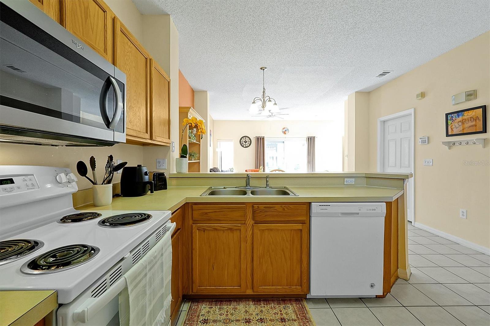 8552 CRYSTAL COVE LOOP, KISSIMMEE, FL, 34747