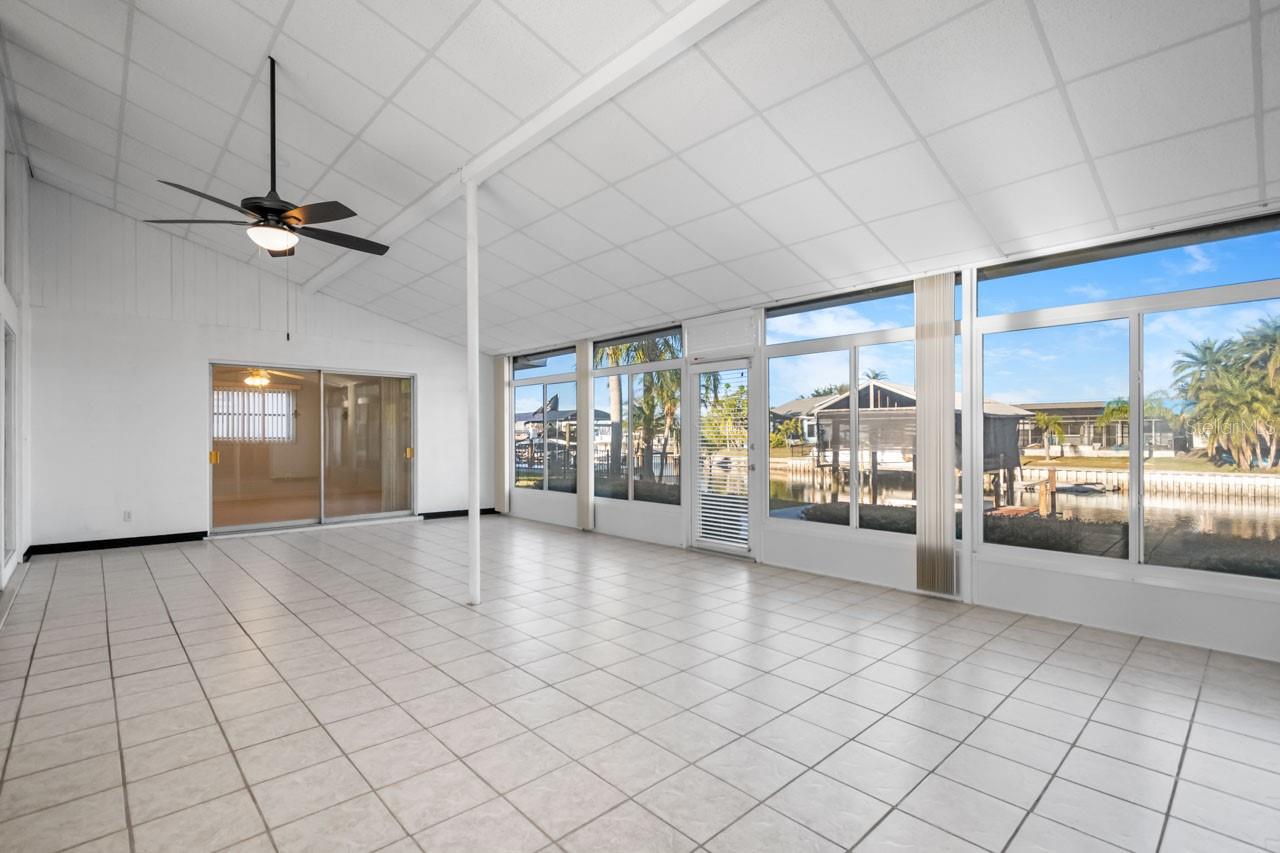 713 GRAN KAYMEN WAY, APOLLO BEACH, FL, 33572