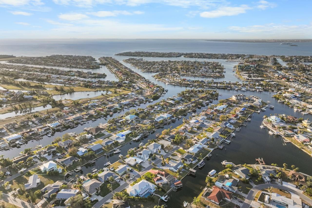 713 GRAN KAYMEN WAY, APOLLO BEACH, FL, 33572