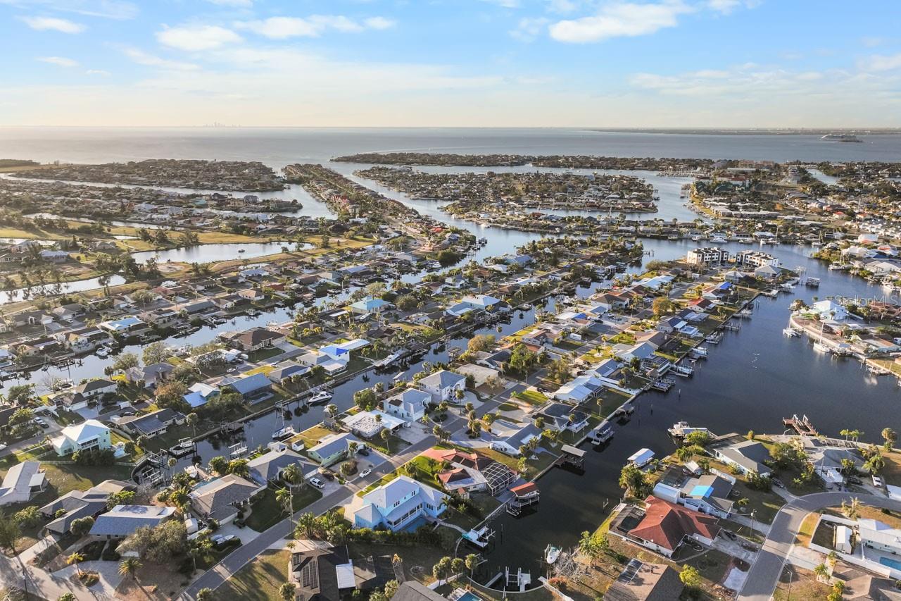 713 GRAN KAYMEN WAY, APOLLO BEACH, FL, 33572
