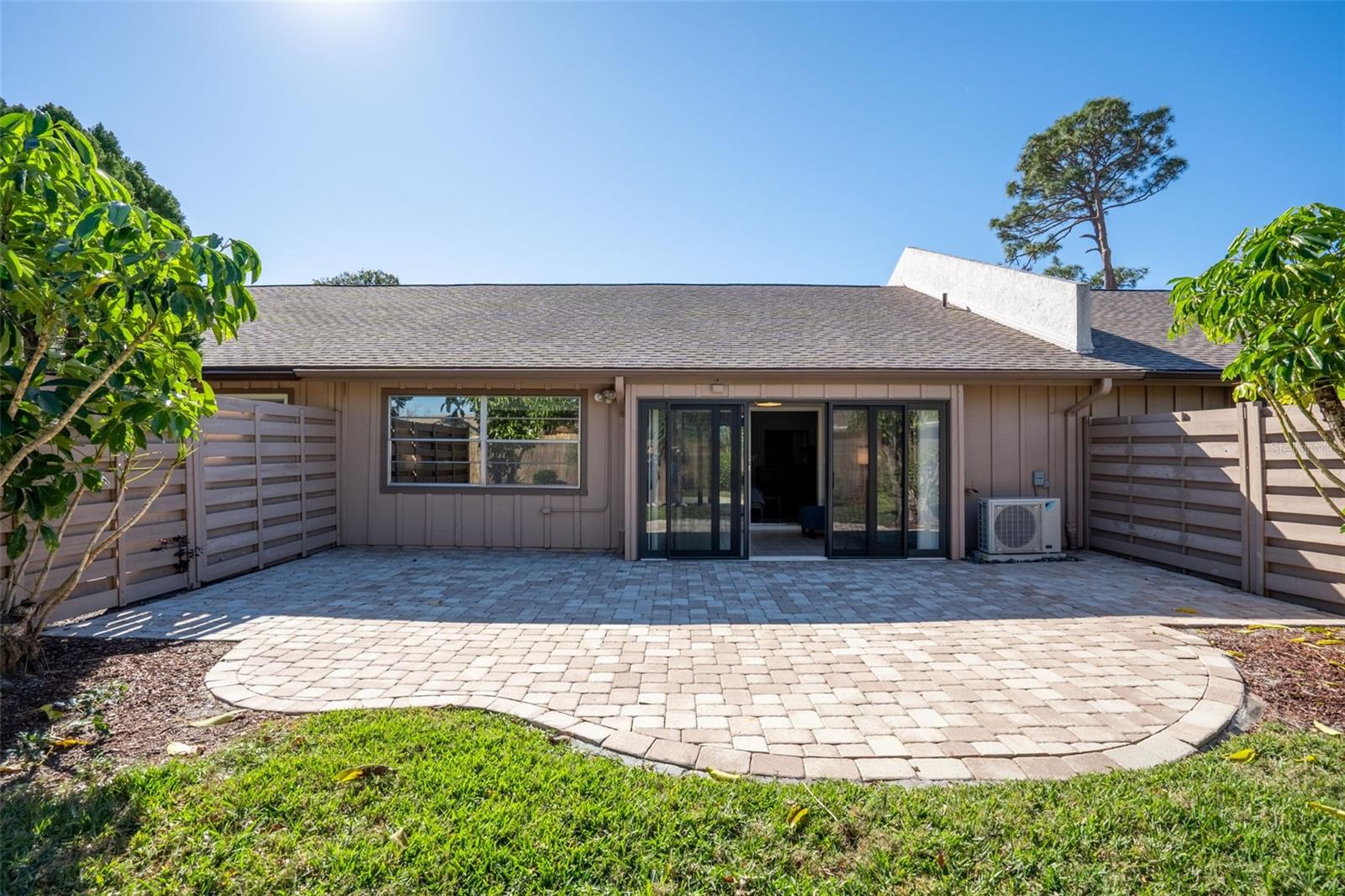 5640 WESTWIND LN, SARASOTA, FL, 34231