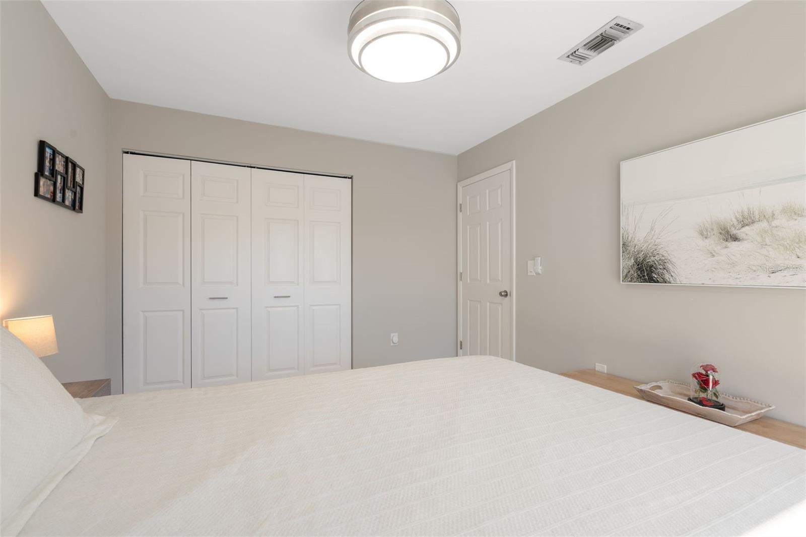 5640 WESTWIND LN, SARASOTA, FL, 34231