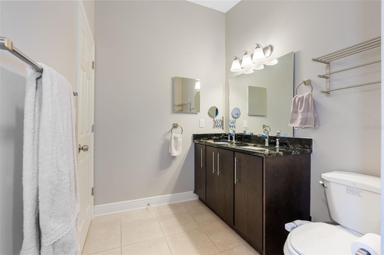 5640 WESTWIND LN, SARASOTA, FL, 34231