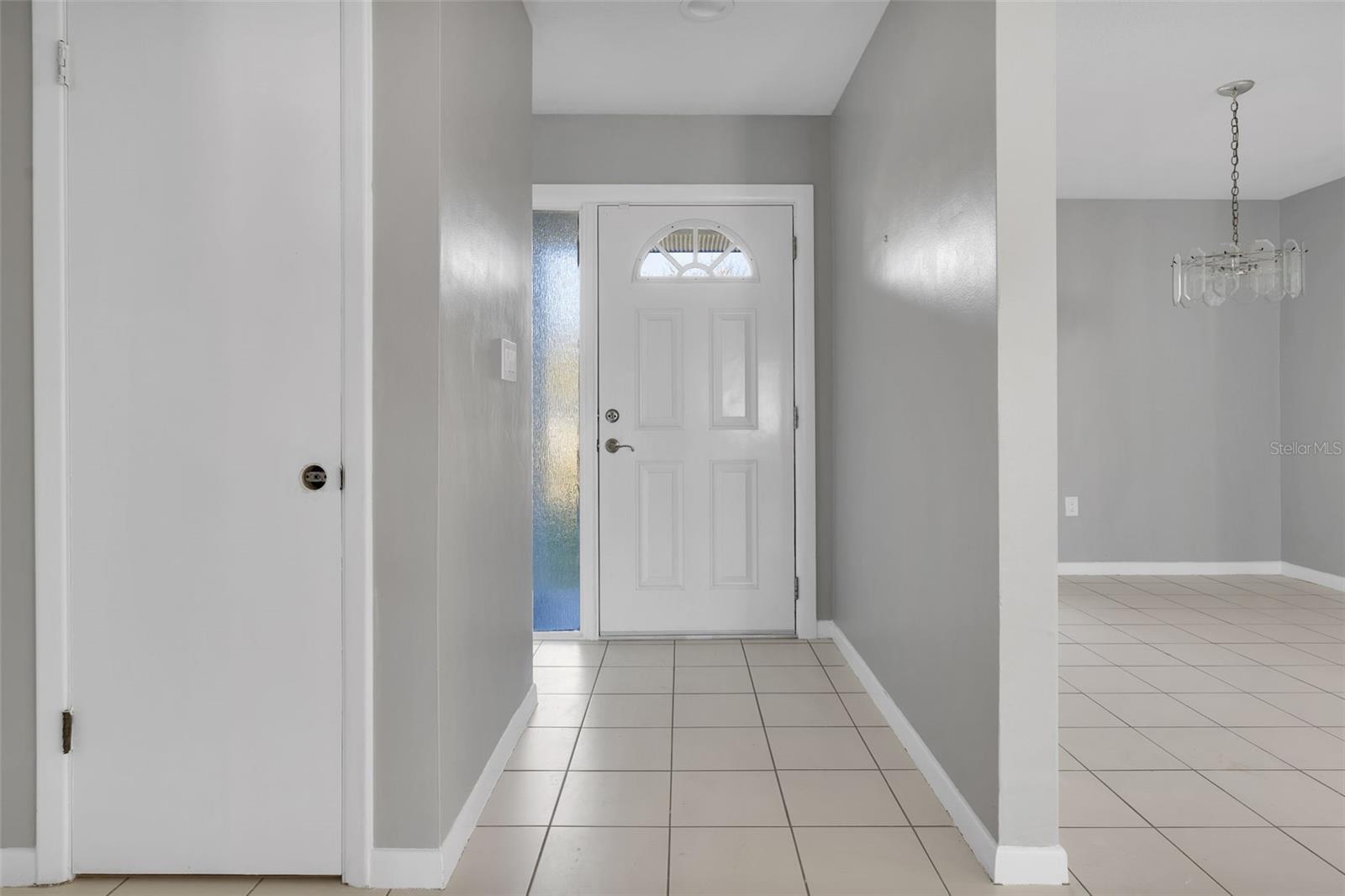 5708 BAYSHORE DR, SEMINOLE, FL, 33772