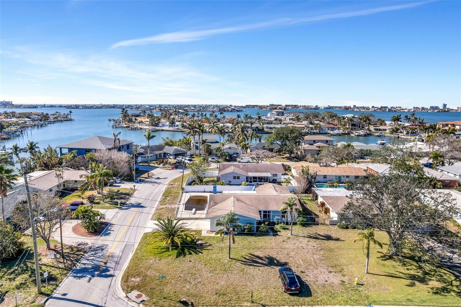5708 BAYSHORE DR, SEMINOLE, FL, 33772