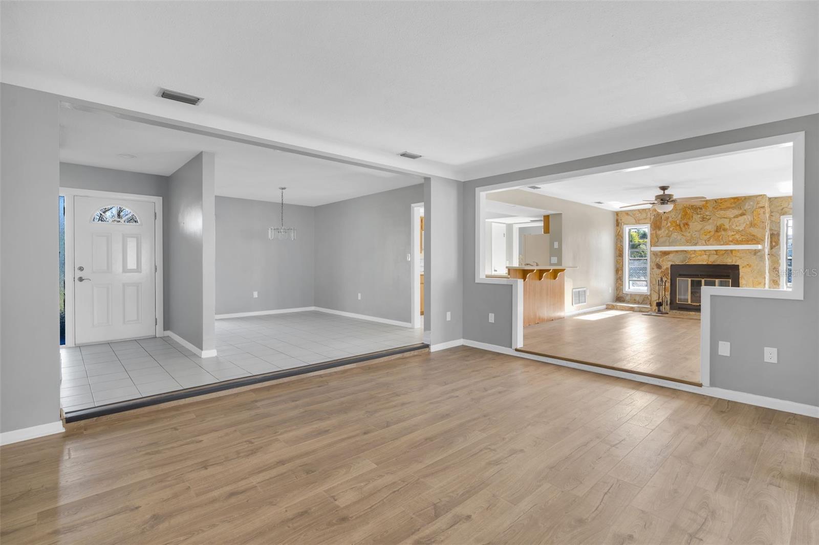 5708 BAYSHORE DR, SEMINOLE, FL, 33772