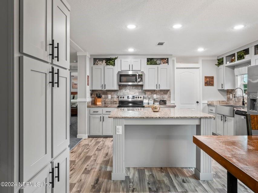 204 1ST ST, MELROSE, FL, 32666