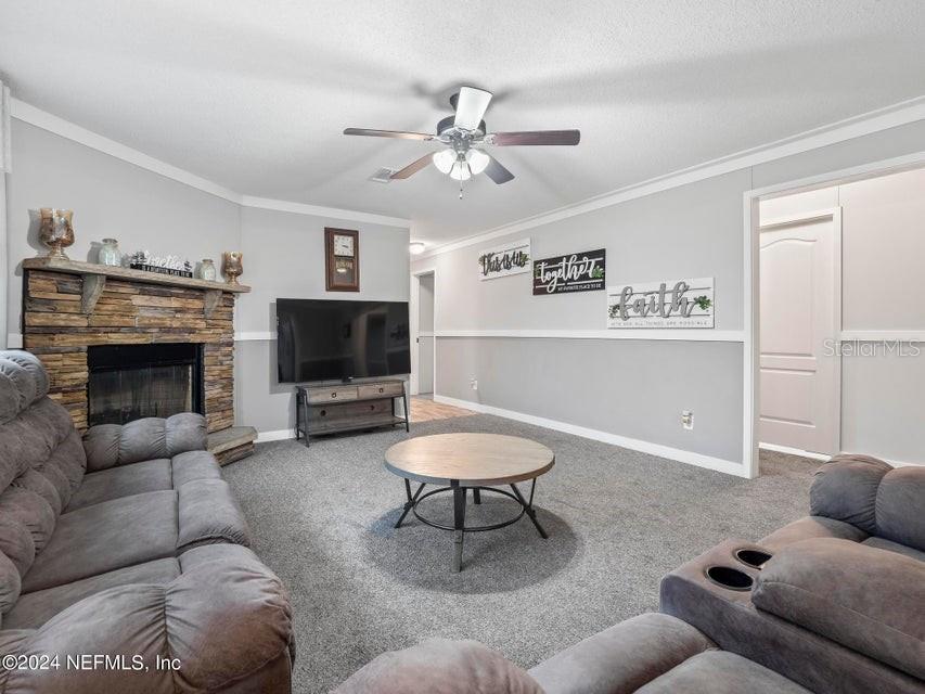 204 1ST ST, MELROSE, FL, 32666