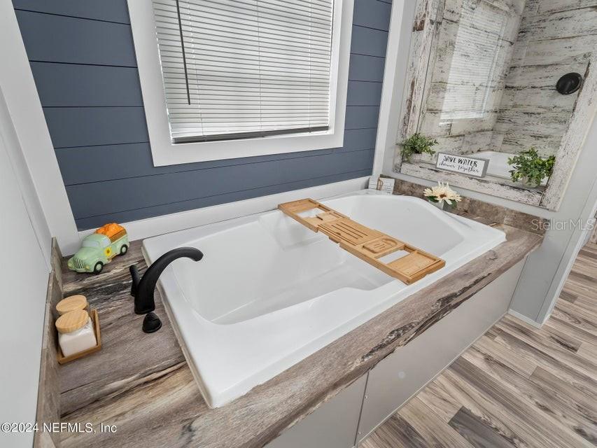 204 1ST ST, MELROSE, FL, 32666