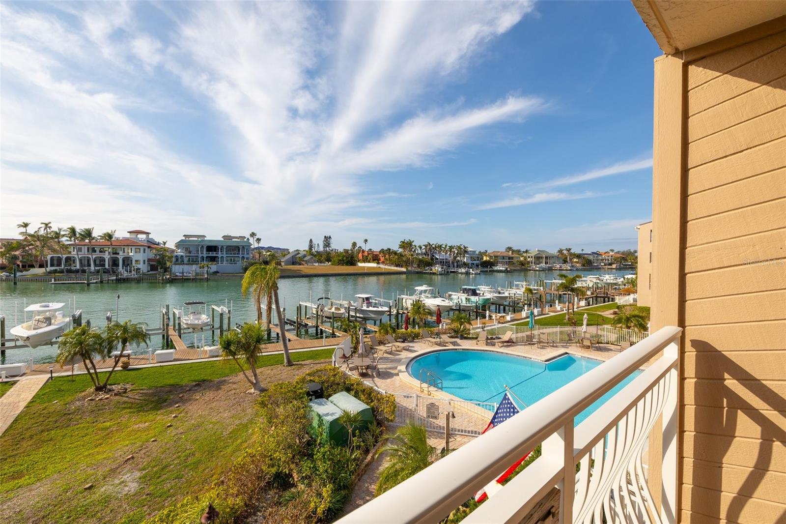 936 PINELLAS BAYWAY S #T10, ST PETERSBURG, FL, 33715