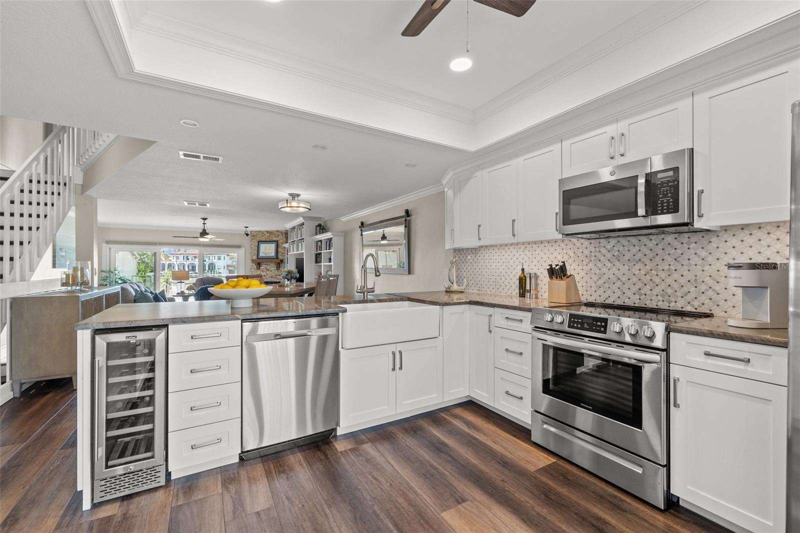 936 PINELLAS BAYWAY S #T10, ST PETERSBURG, FL, 33715