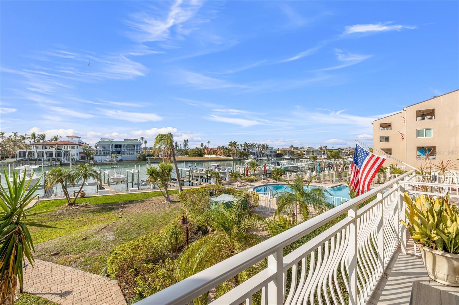 936 PINELLAS BAYWAY S #T10, ST PETERSBURG, FL, 33715
