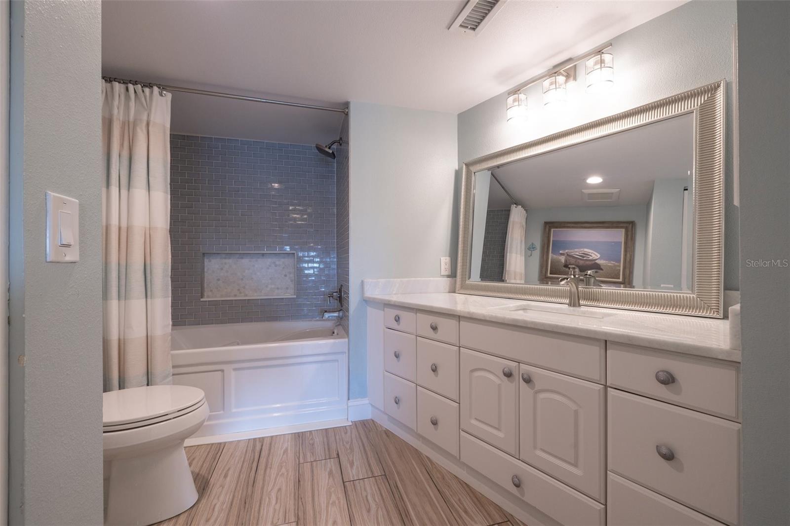 936 PINELLAS BAYWAY S #T10, ST PETERSBURG, FL, 33715