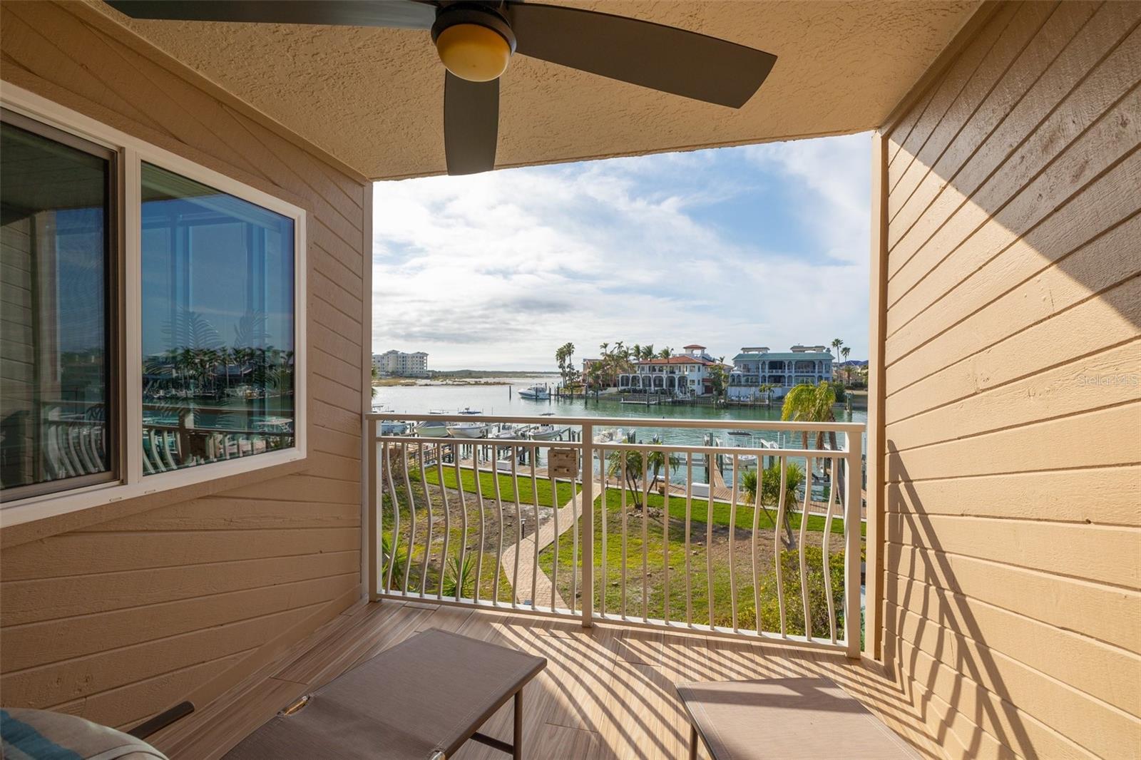 936 PINELLAS BAYWAY S #T10, ST PETERSBURG, FL, 33715