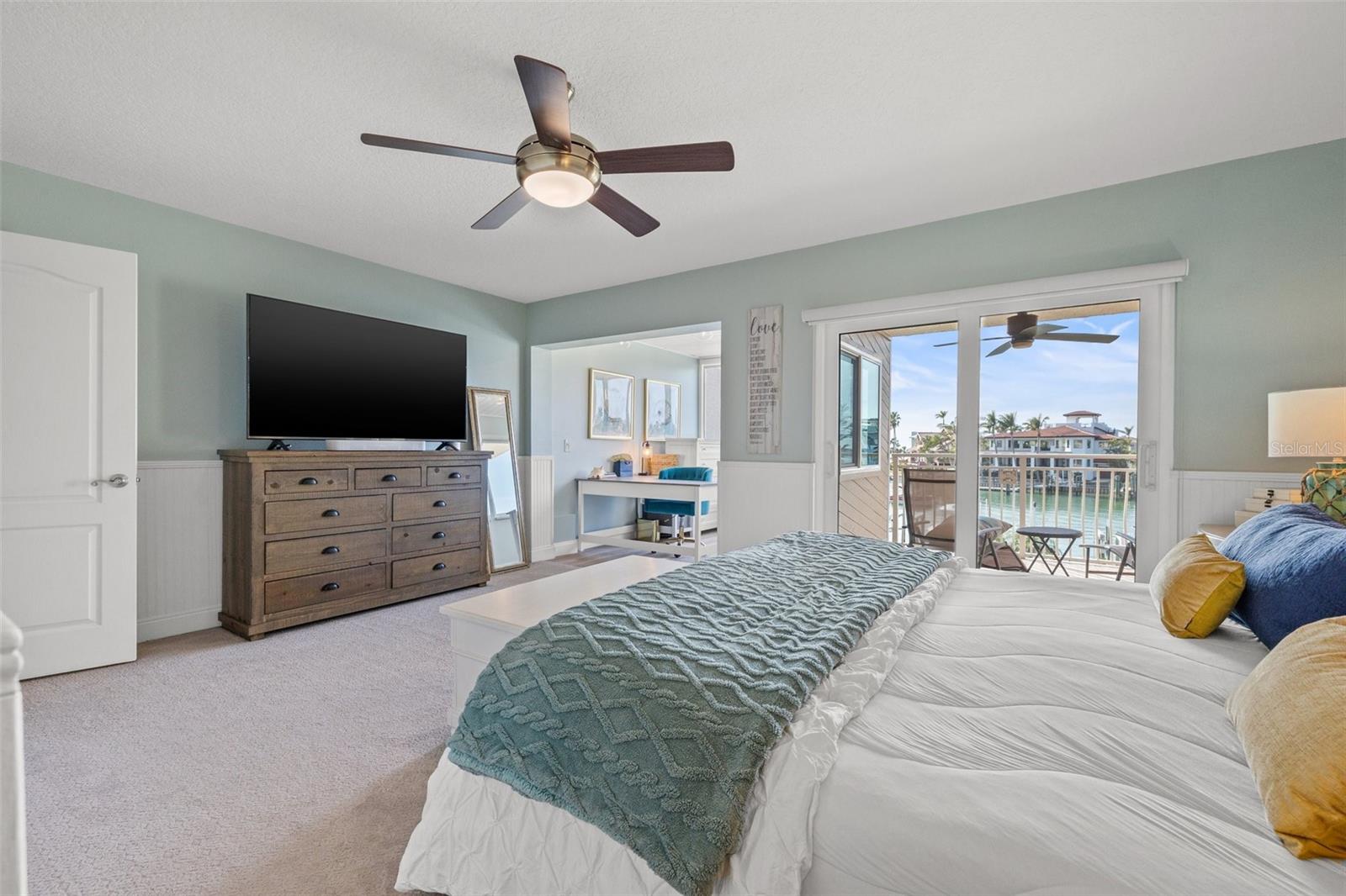 936 PINELLAS BAYWAY S #T10, ST PETERSBURG, FL, 33715