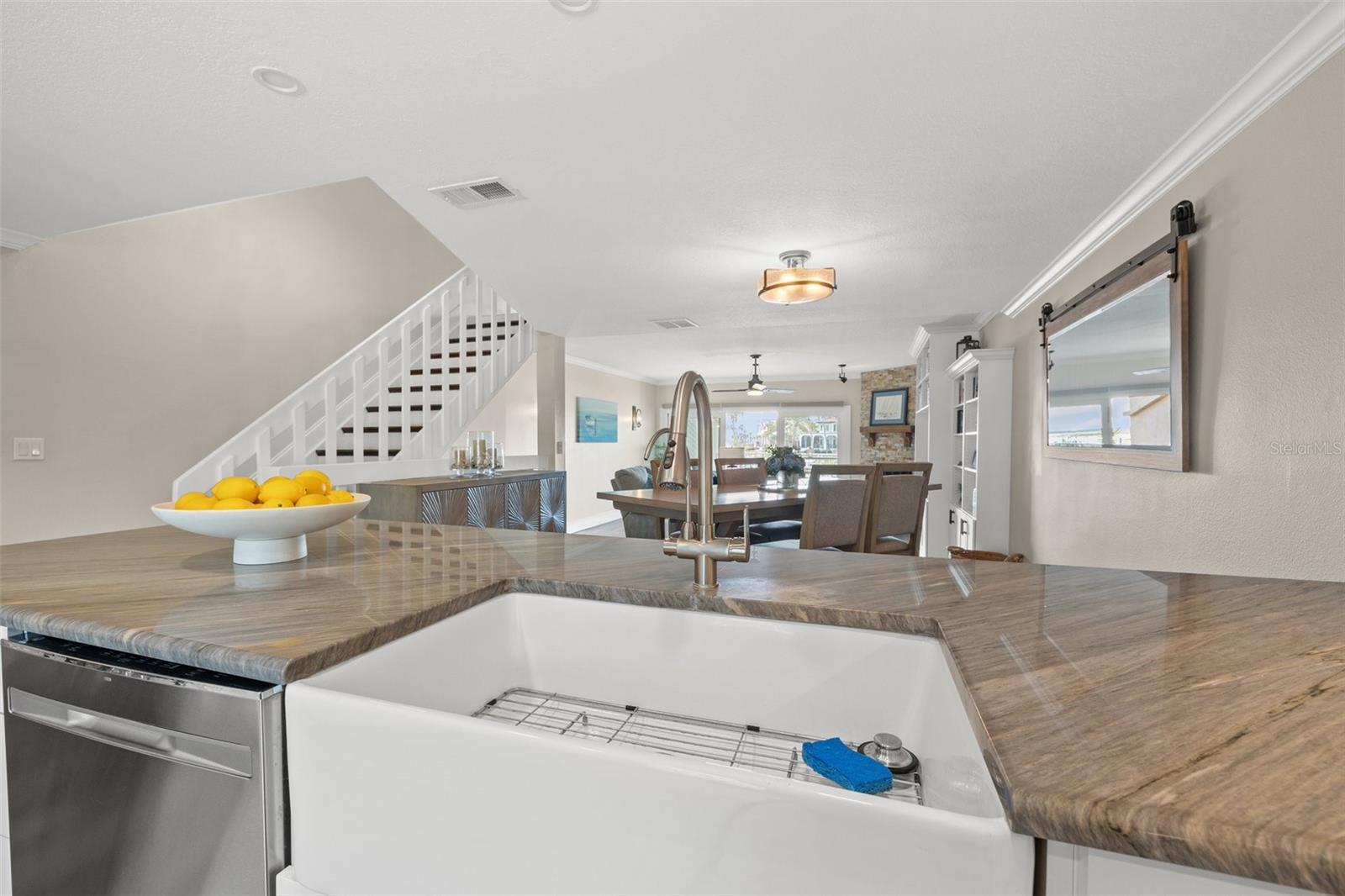 936 PINELLAS BAYWAY S #T10, ST PETERSBURG, FL, 33715