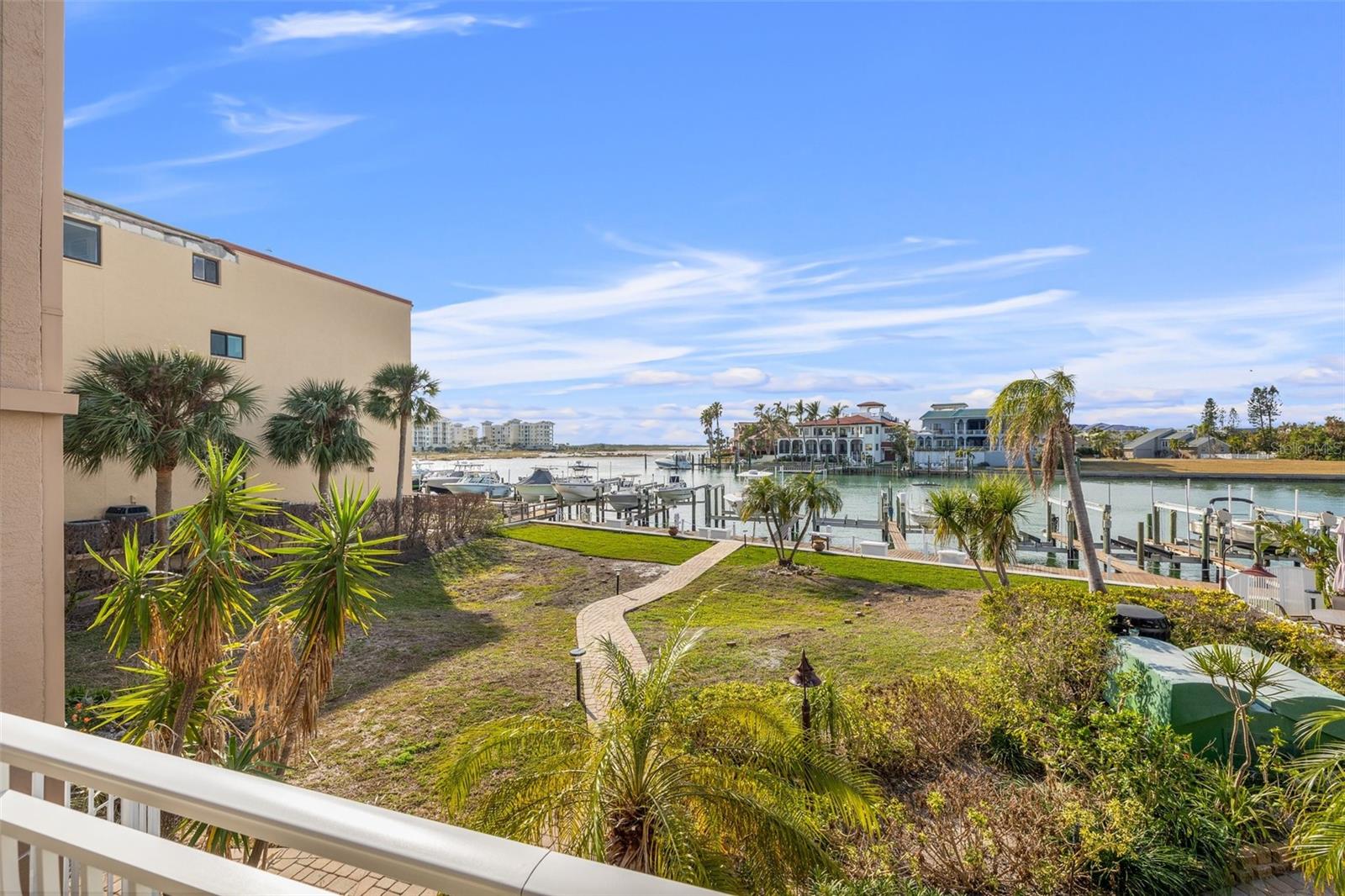 936 PINELLAS BAYWAY S #T10, ST PETERSBURG, FL, 33715