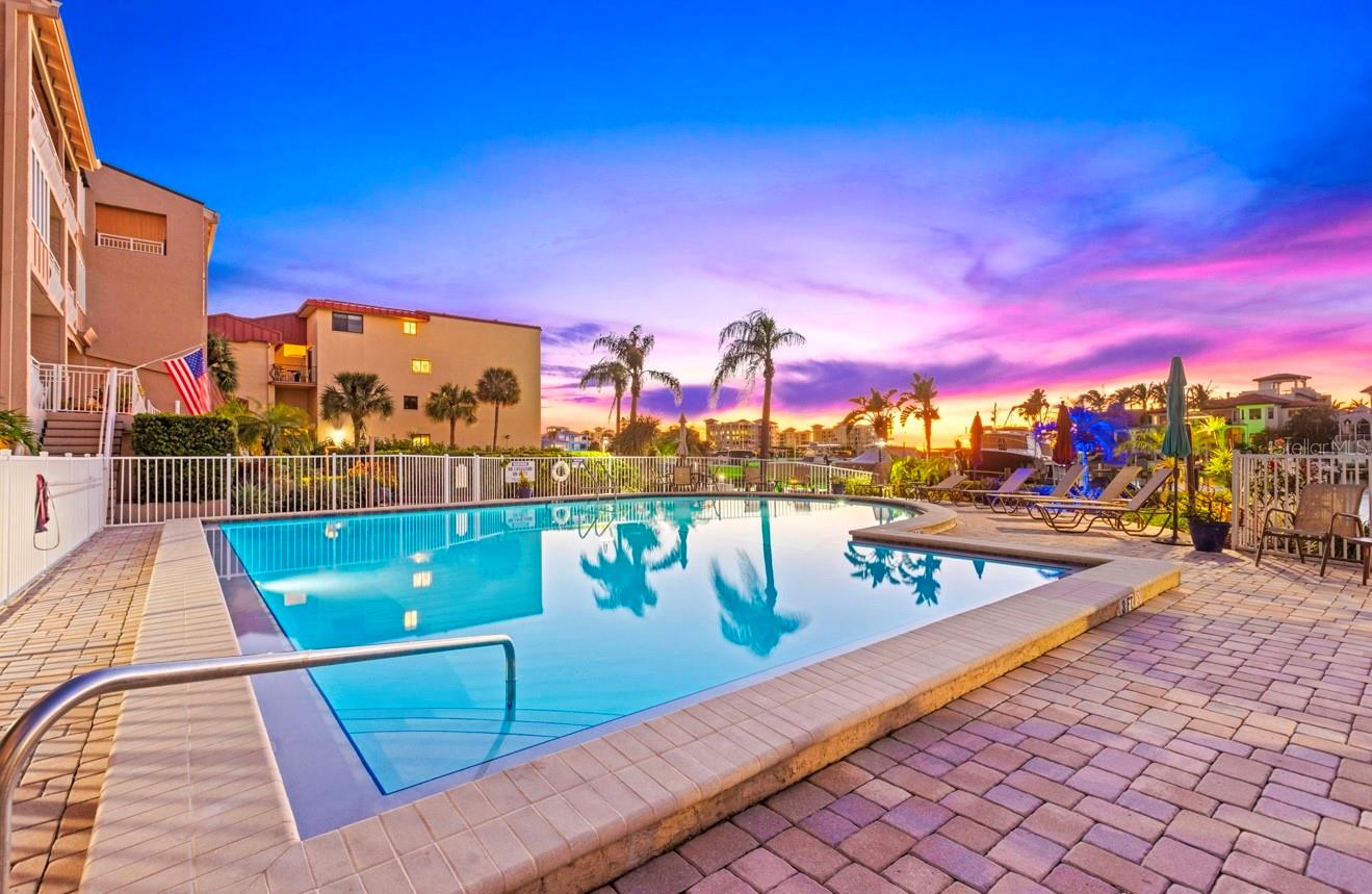 936 PINELLAS BAYWAY S #T10, ST PETERSBURG, FL, 33715