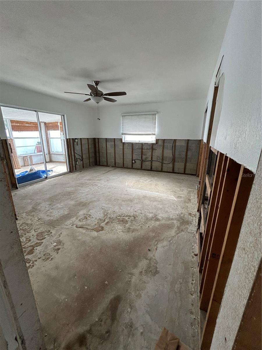 1742 MISSISSIPPI AVE NE, ST PETERSBURG, FL, 33703