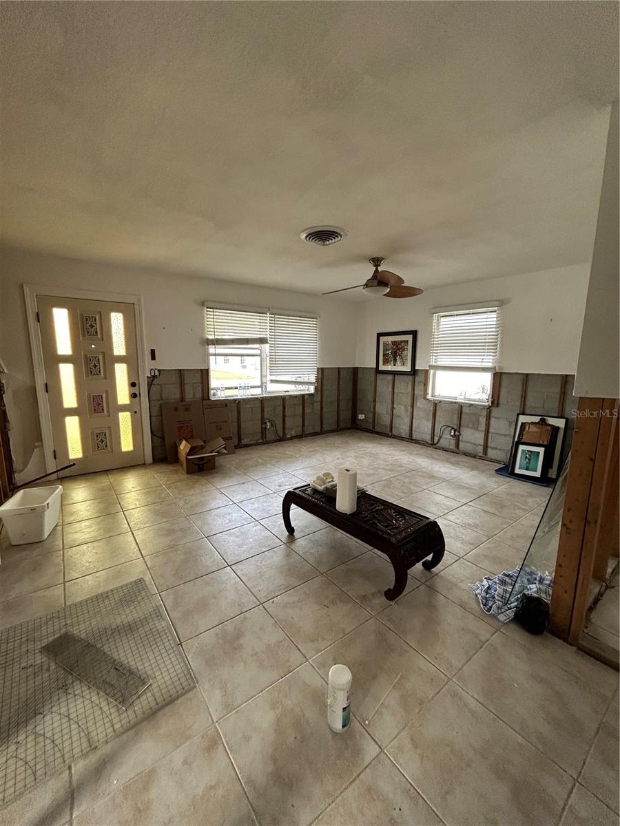 1742 MISSISSIPPI AVE NE, ST PETERSBURG, FL, 33703