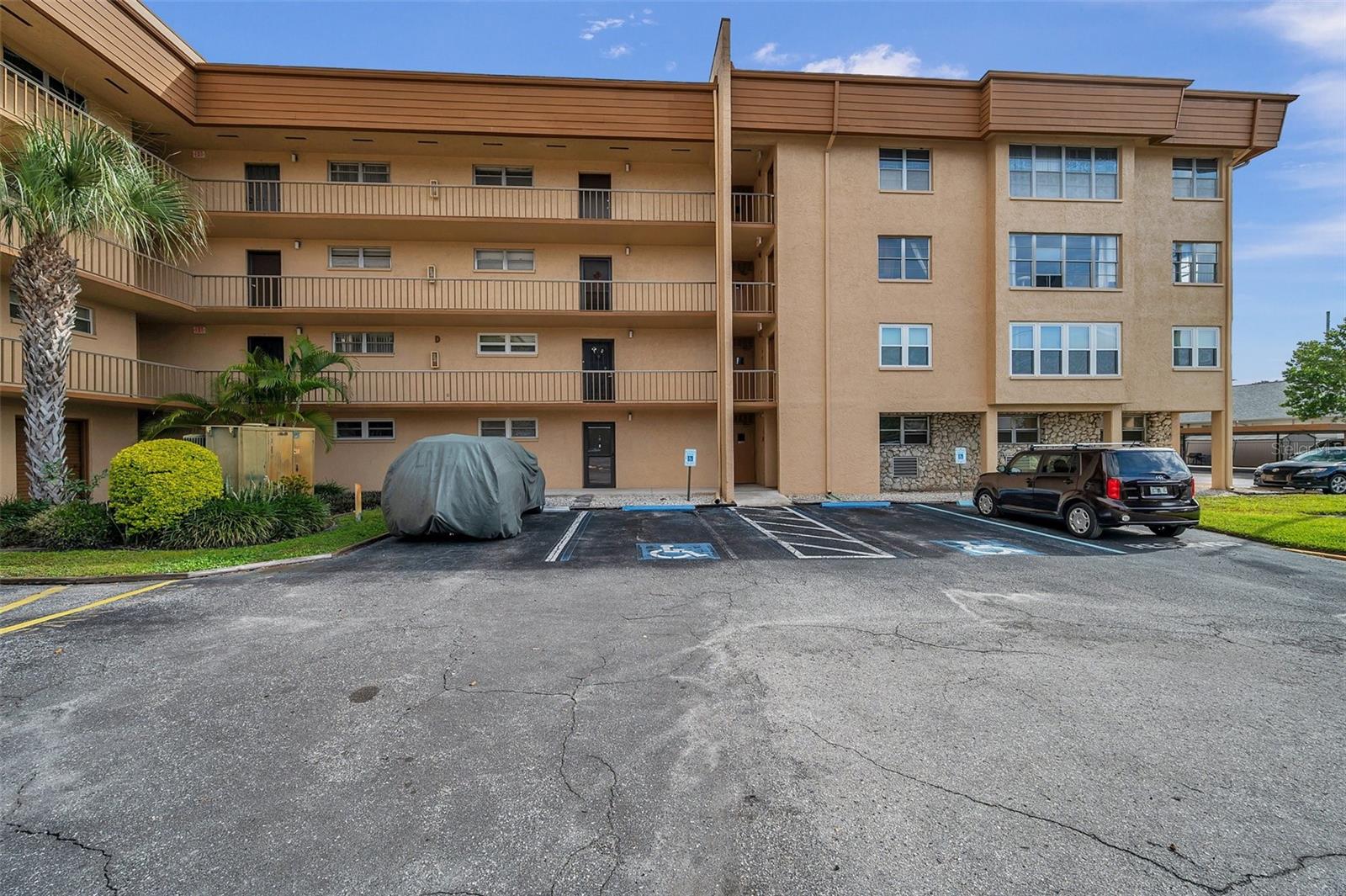5820 N CHURCH AVE #321, TAMPA, FL, 33614
