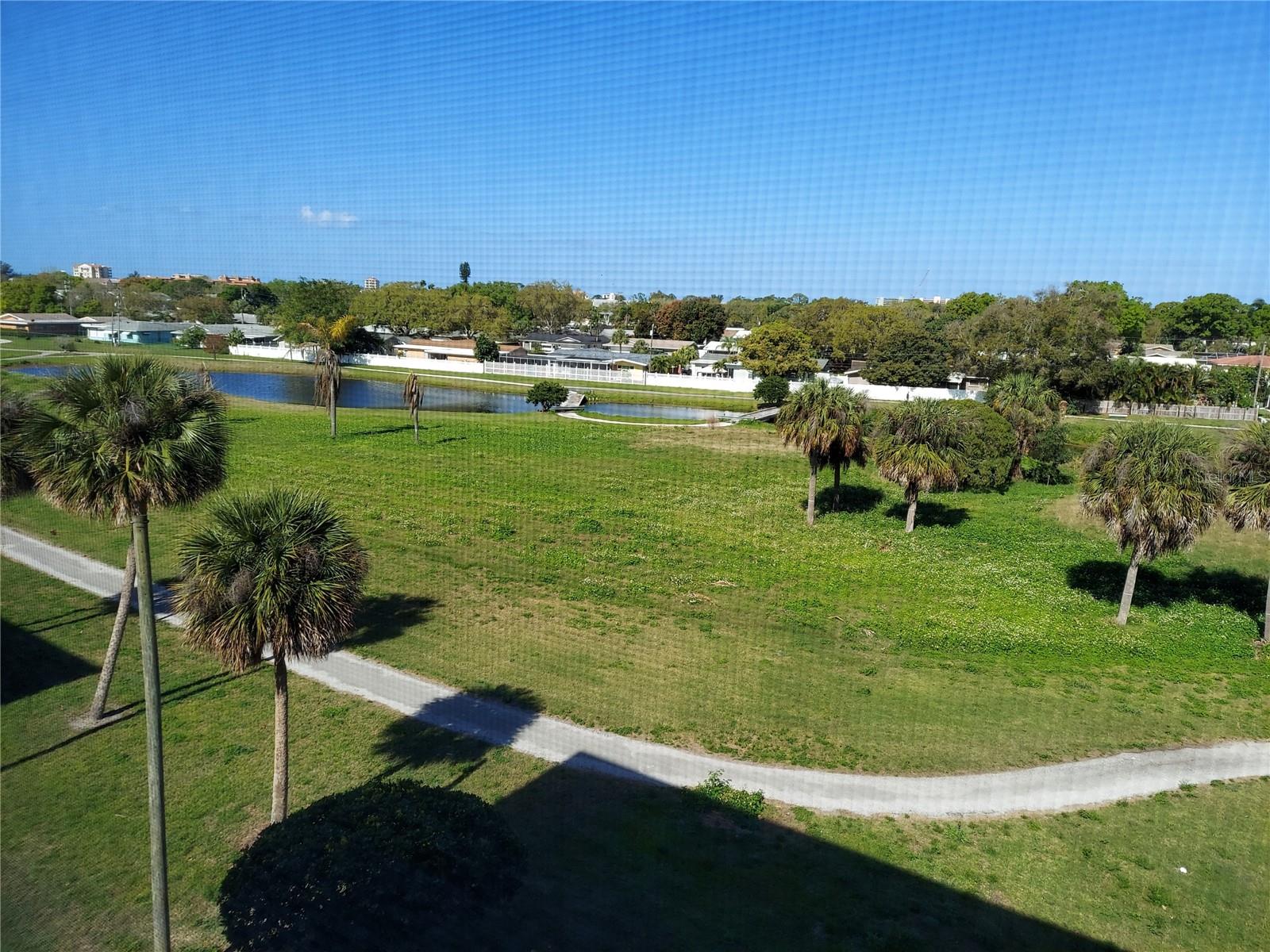 9510 HARBOR GREENS WAY #402, SEMINOLE, FL, 33776