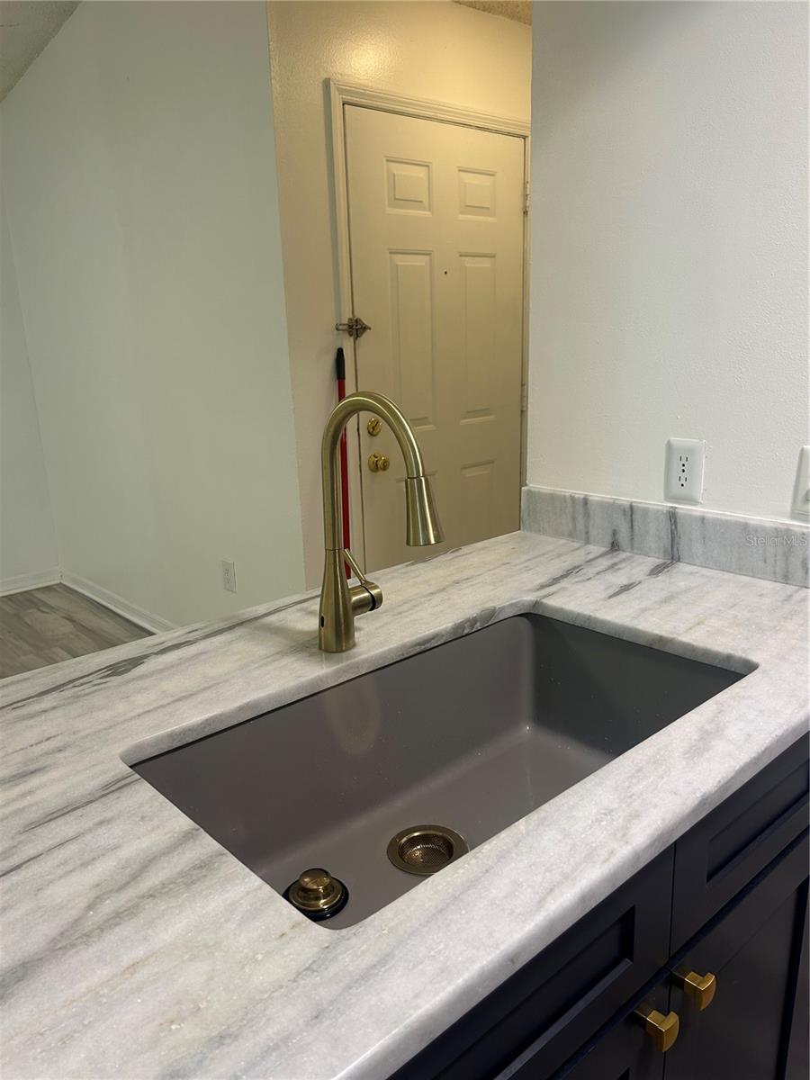 220 RIVERBEND DR #201, ALTAMONTE SPRINGS, FL, 32714