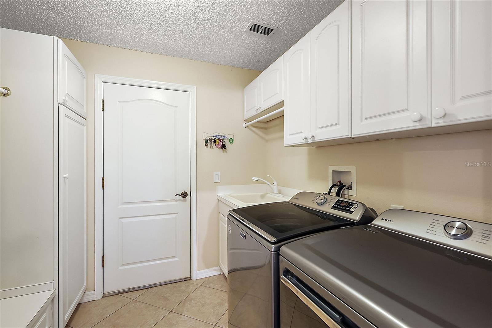 3201 DARIEN WAY, THE VILLAGES, FL, 32162