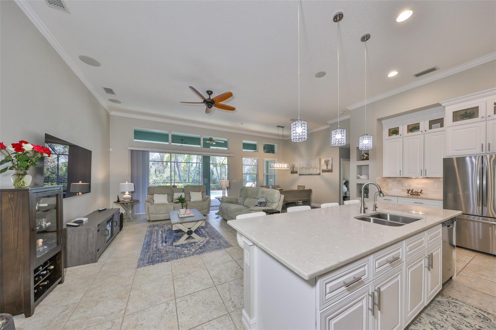 6917 COVINGTON STONE AVE, APOLLO BEACH, FL, 33572