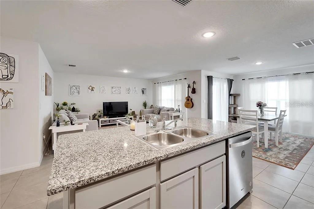 5466 LOGAN CAVE AVE, WIMAUMA, FL, 33598