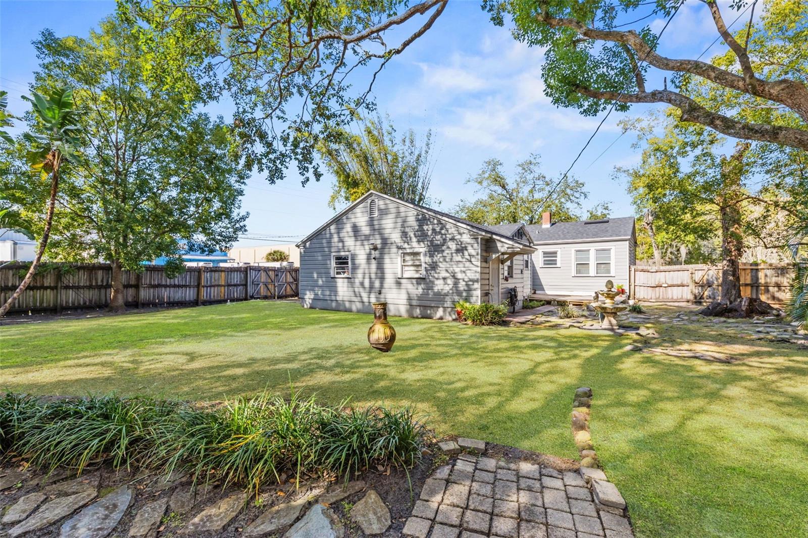 1442 W YALE ST, ORLANDO, FL, 32804