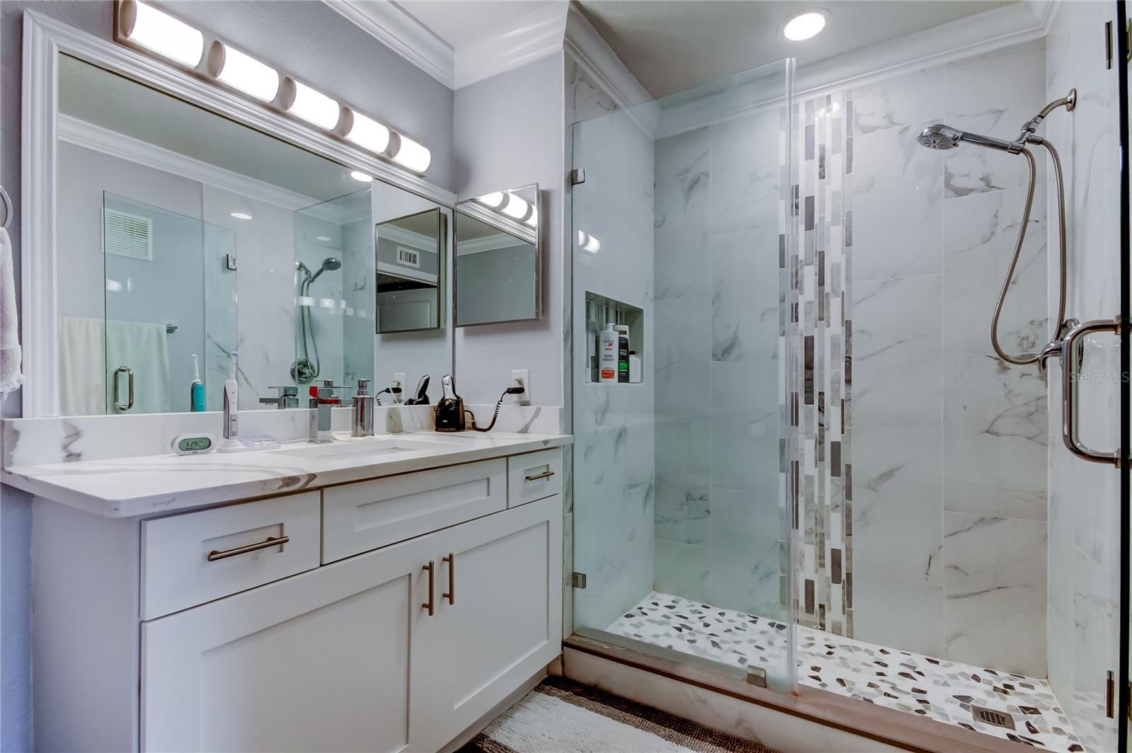 2323 FEATHER SOUND DR #106, CLEARWATER, FL, 33762