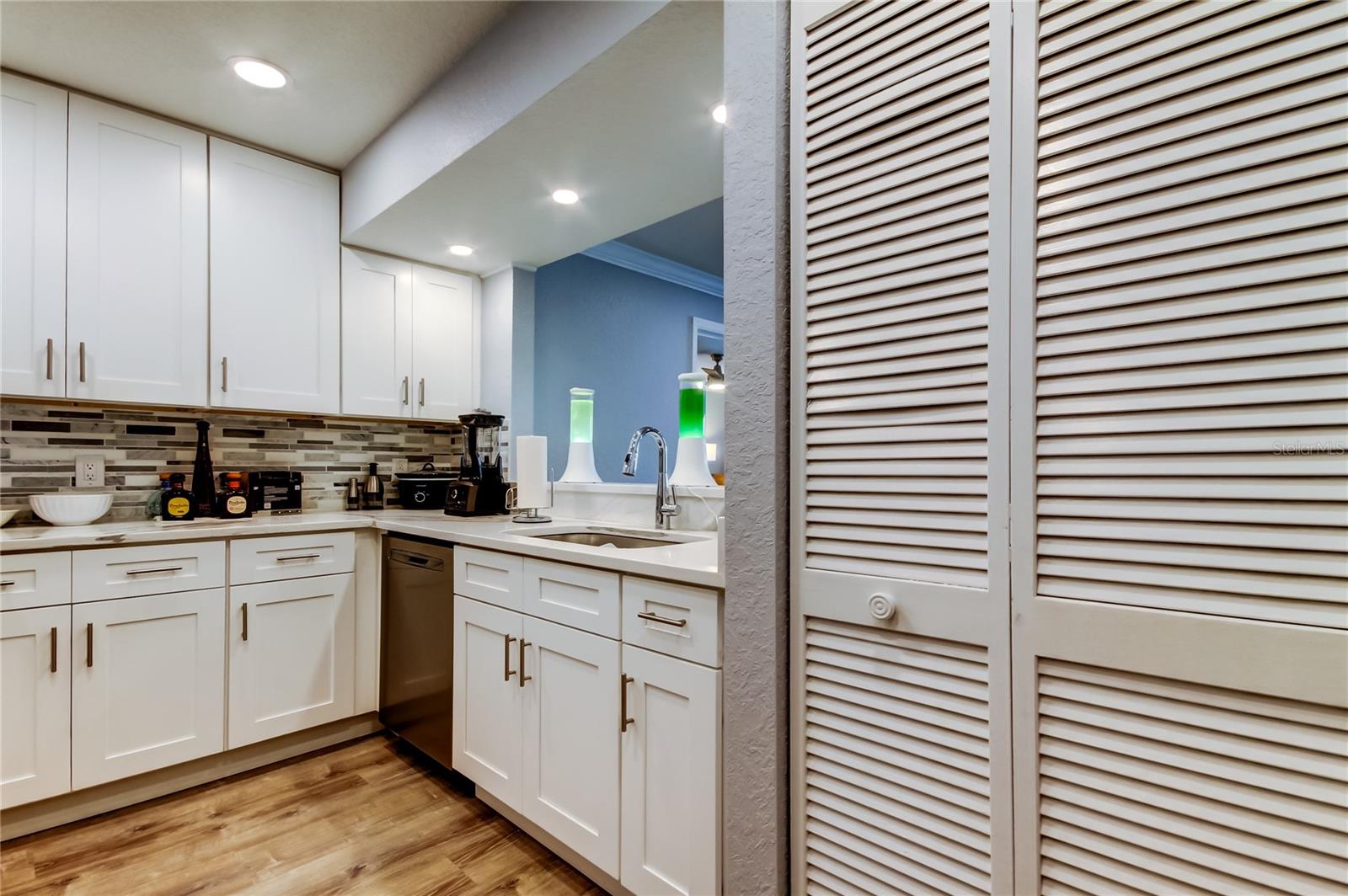2323 FEATHER SOUND DR #106, CLEARWATER, FL, 33762