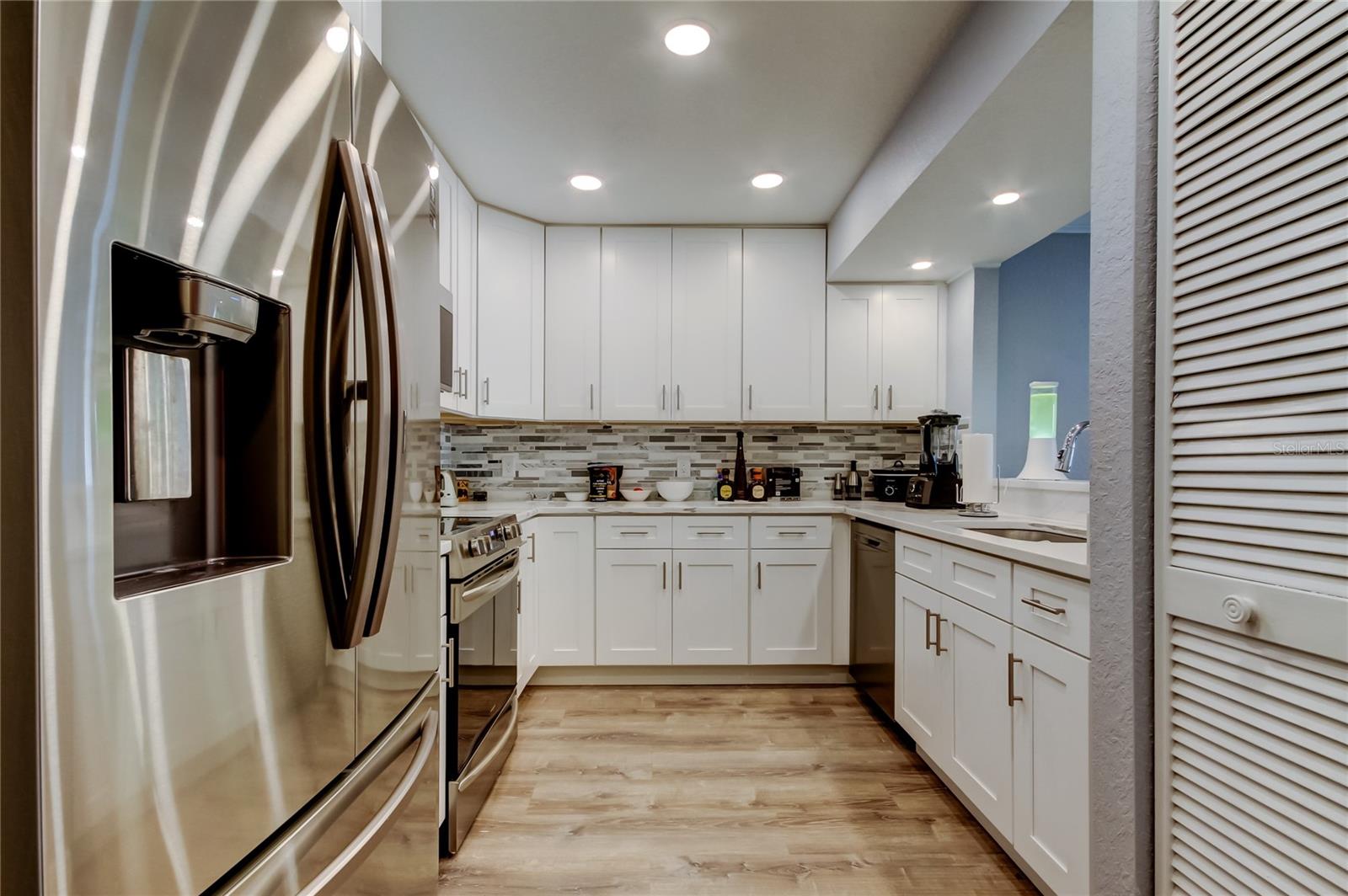 2323 FEATHER SOUND DR #106, CLEARWATER, FL, 33762