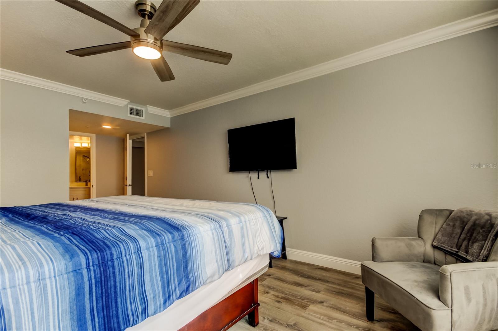 2323 FEATHER SOUND DR #106, CLEARWATER, FL, 33762