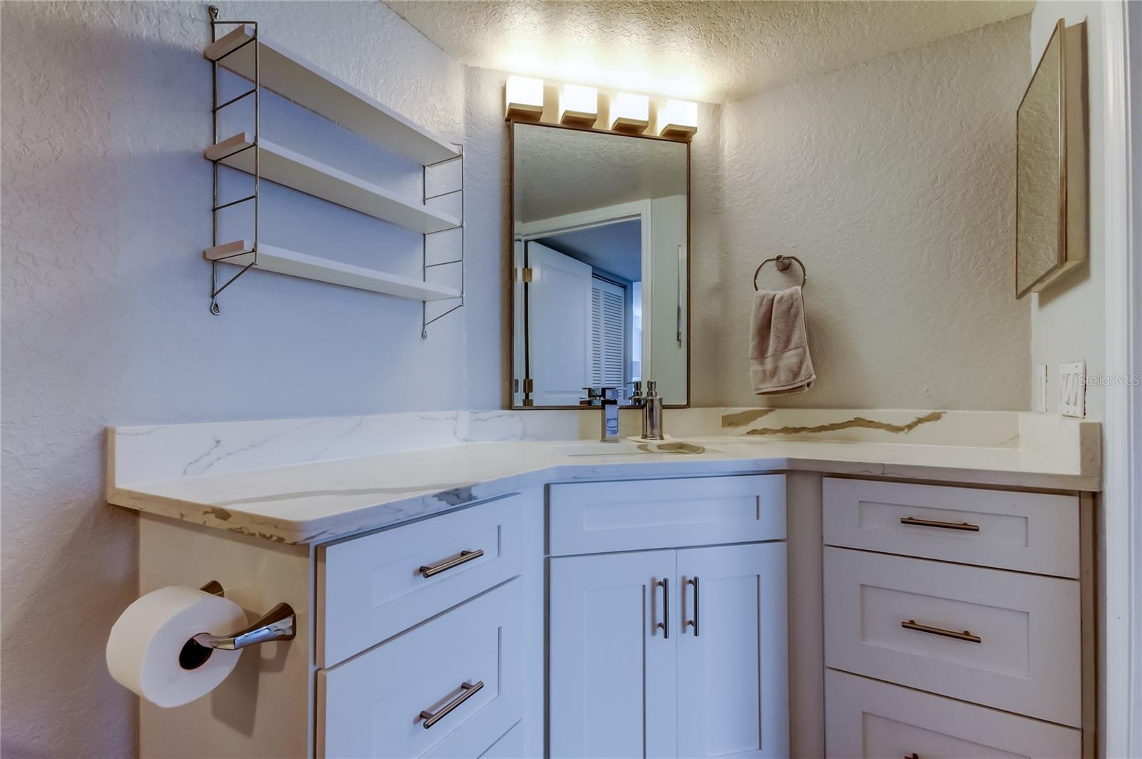 2323 FEATHER SOUND DR #106, CLEARWATER, FL, 33762