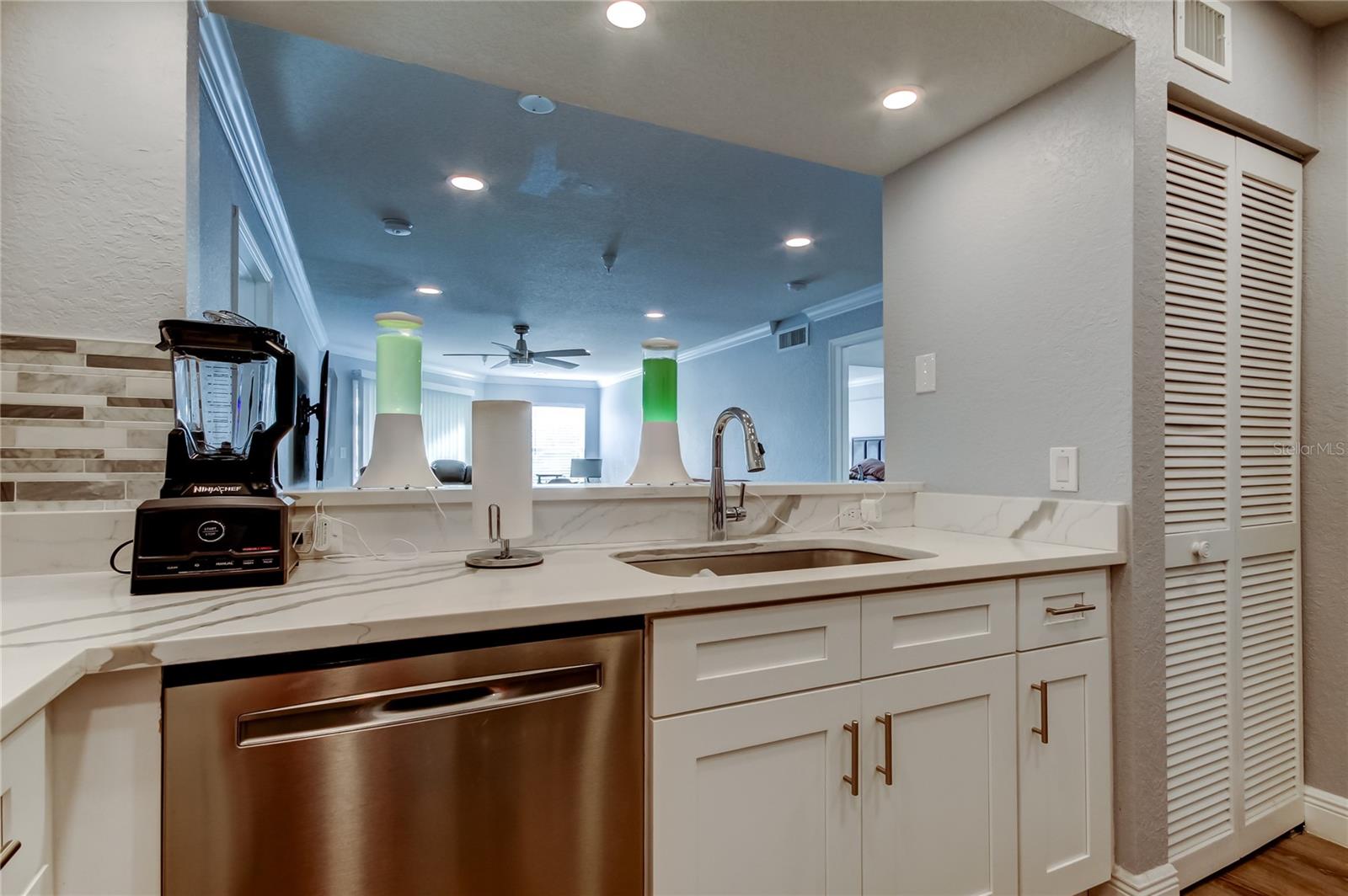 2323 FEATHER SOUND DR #106, CLEARWATER, FL, 33762