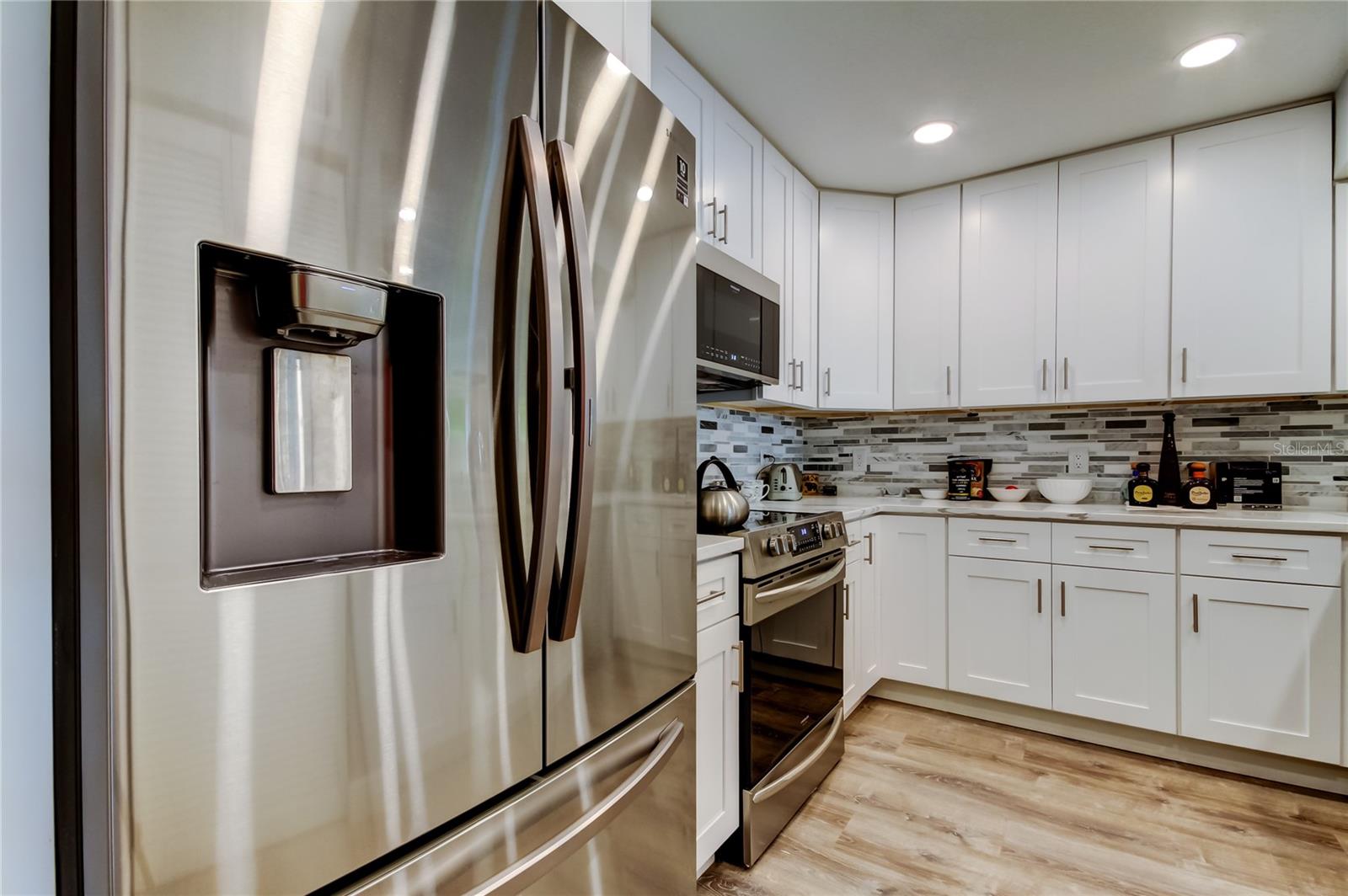 2323 FEATHER SOUND DR #106, CLEARWATER, FL, 33762