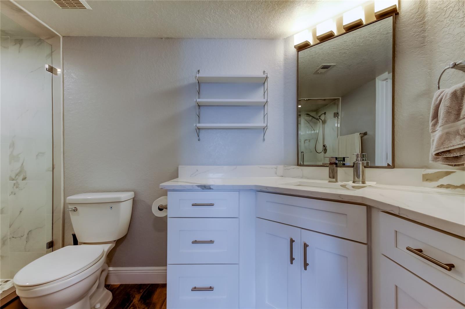 2323 FEATHER SOUND DR #106, CLEARWATER, FL, 33762