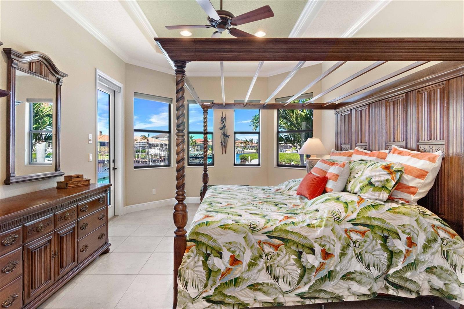 4110 COMMODORE BLVD, CORTEZ, FL, 34215