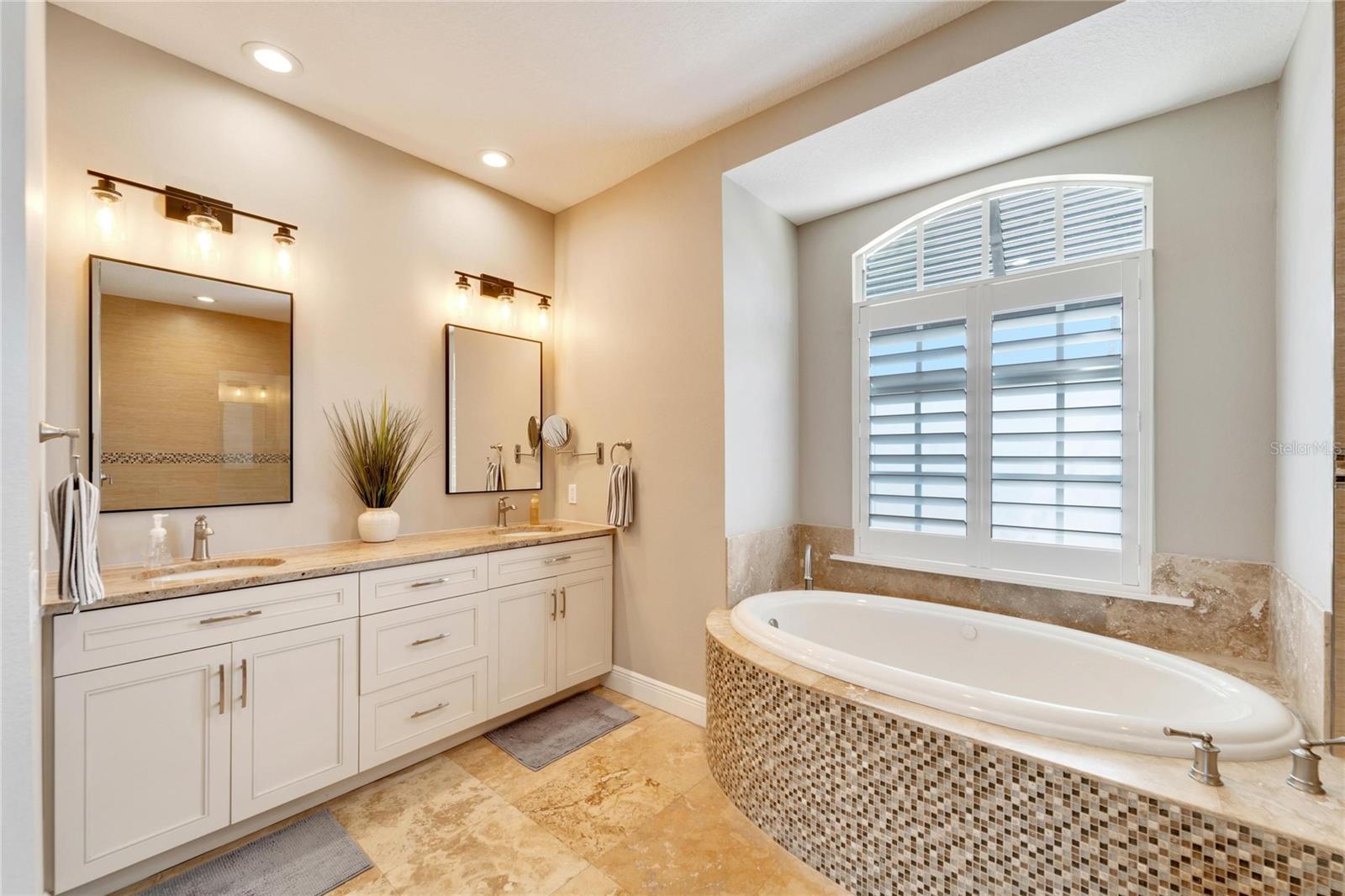 1024 SONATA LN, APOLLO BEACH, FL, 33572