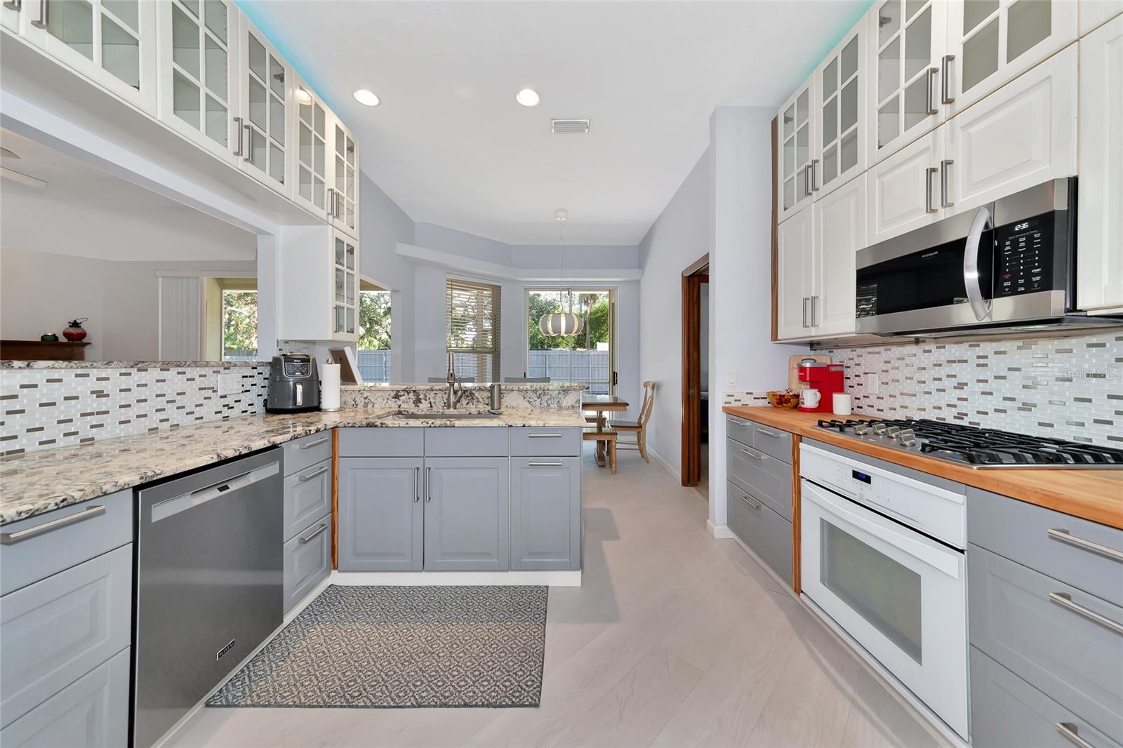 4679 COUNTRY MANOR DR, SARASOTA, FL, 34233