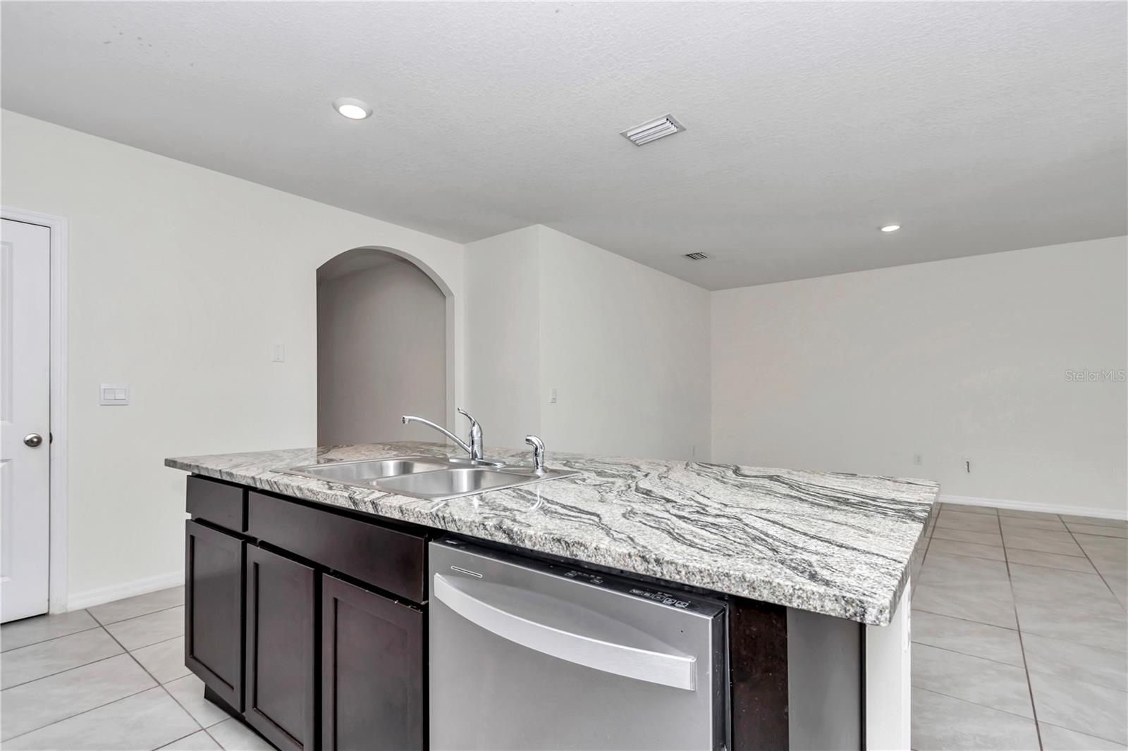 27 HICKORY COURSE LN, OCALA, FL, 34472
