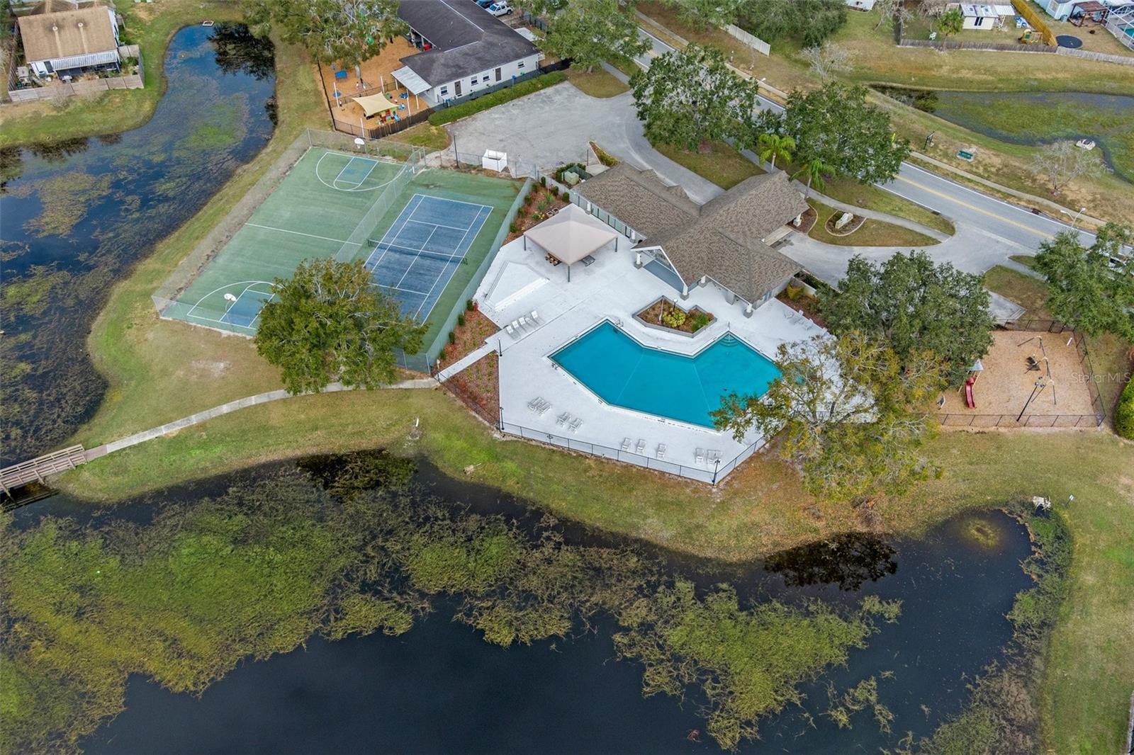 1628 BAKER RD, LUTZ, FL, 33559