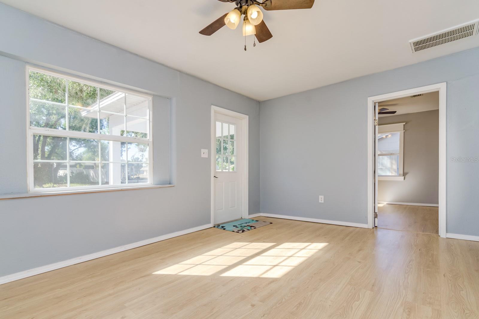 5702 8TH ST, ZEPHYRHILLS, FL, 33542